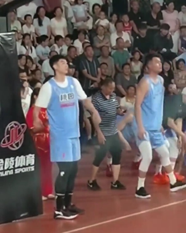 com, 画面中正是, 只能说人各