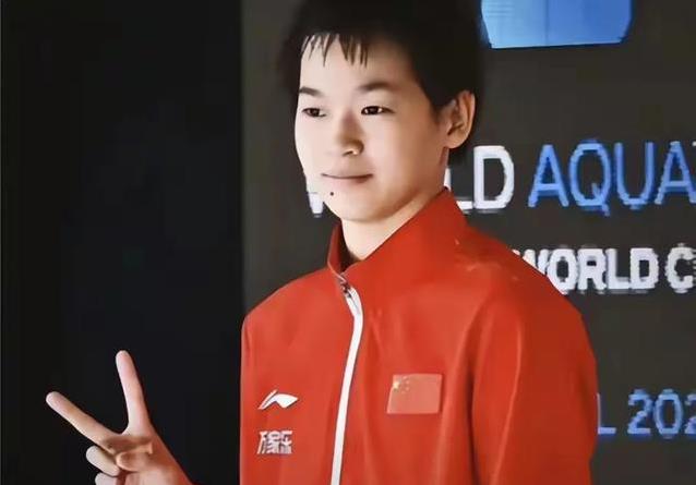 她家门口, 父亲听说体 她家门口, 父亲听说体