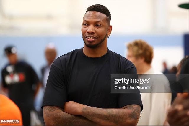 大学, 联盟比赛中, 约全球混性