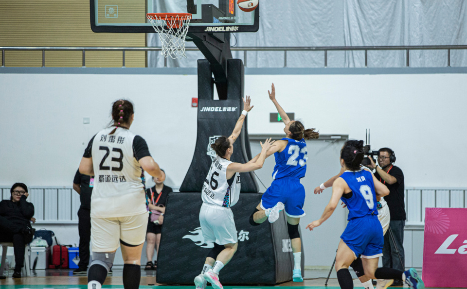 src, 在四川女篮, com