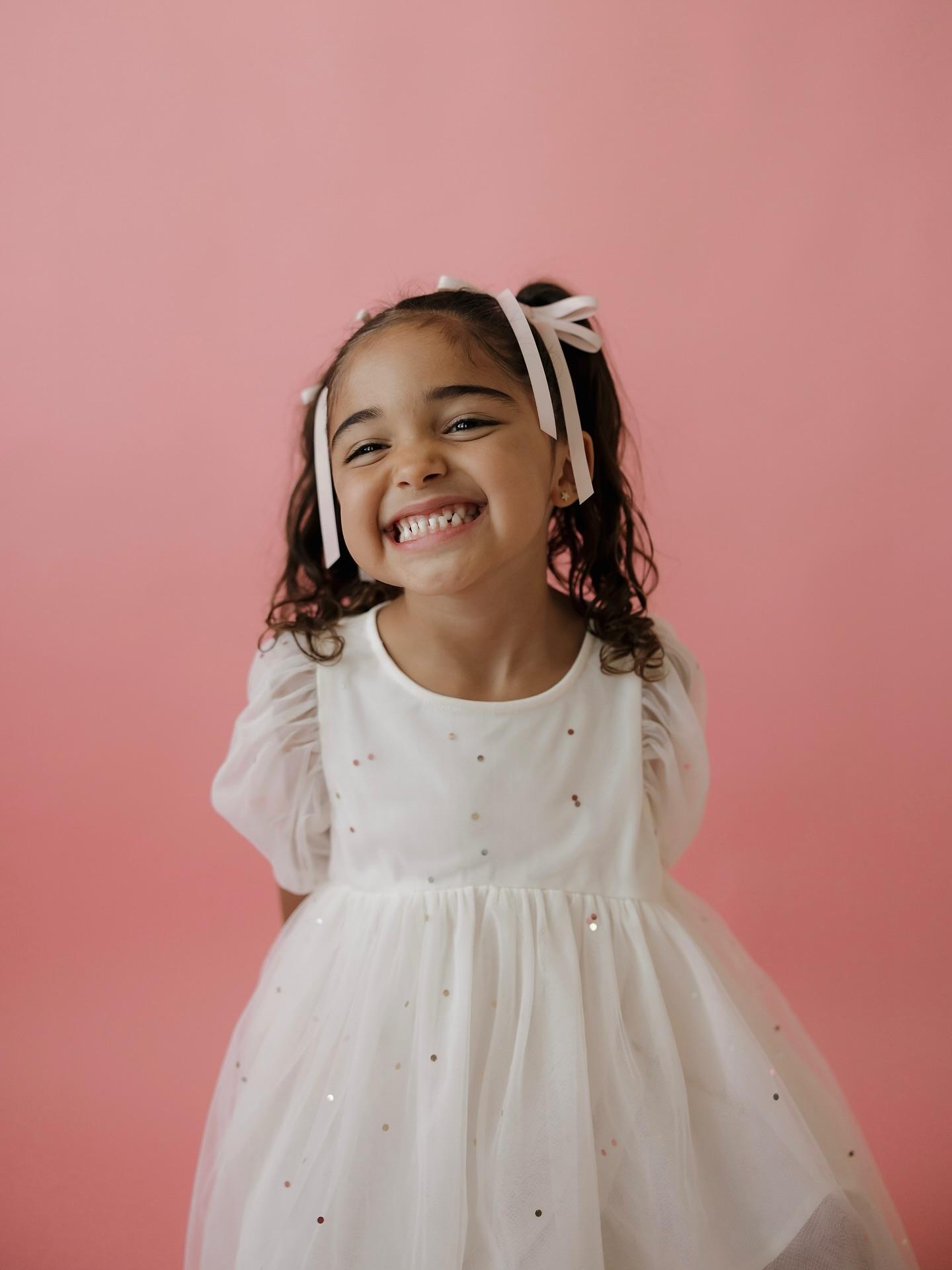 生日快乐小, 女儿庆生, 托平晒照为