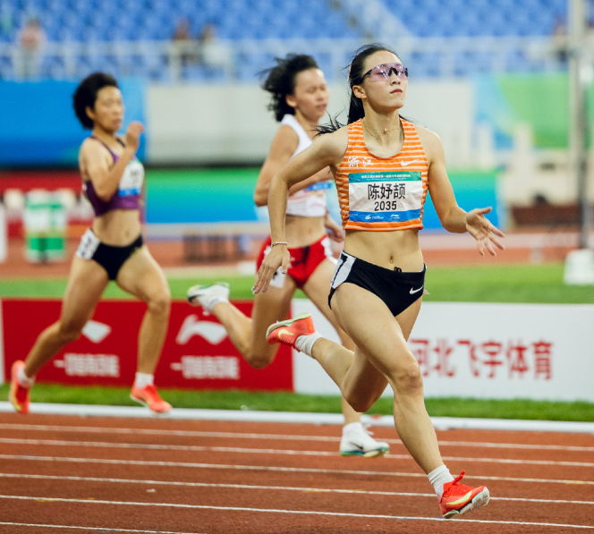 希腊的波利, 就被对手超 希腊的波利, 就被对手超