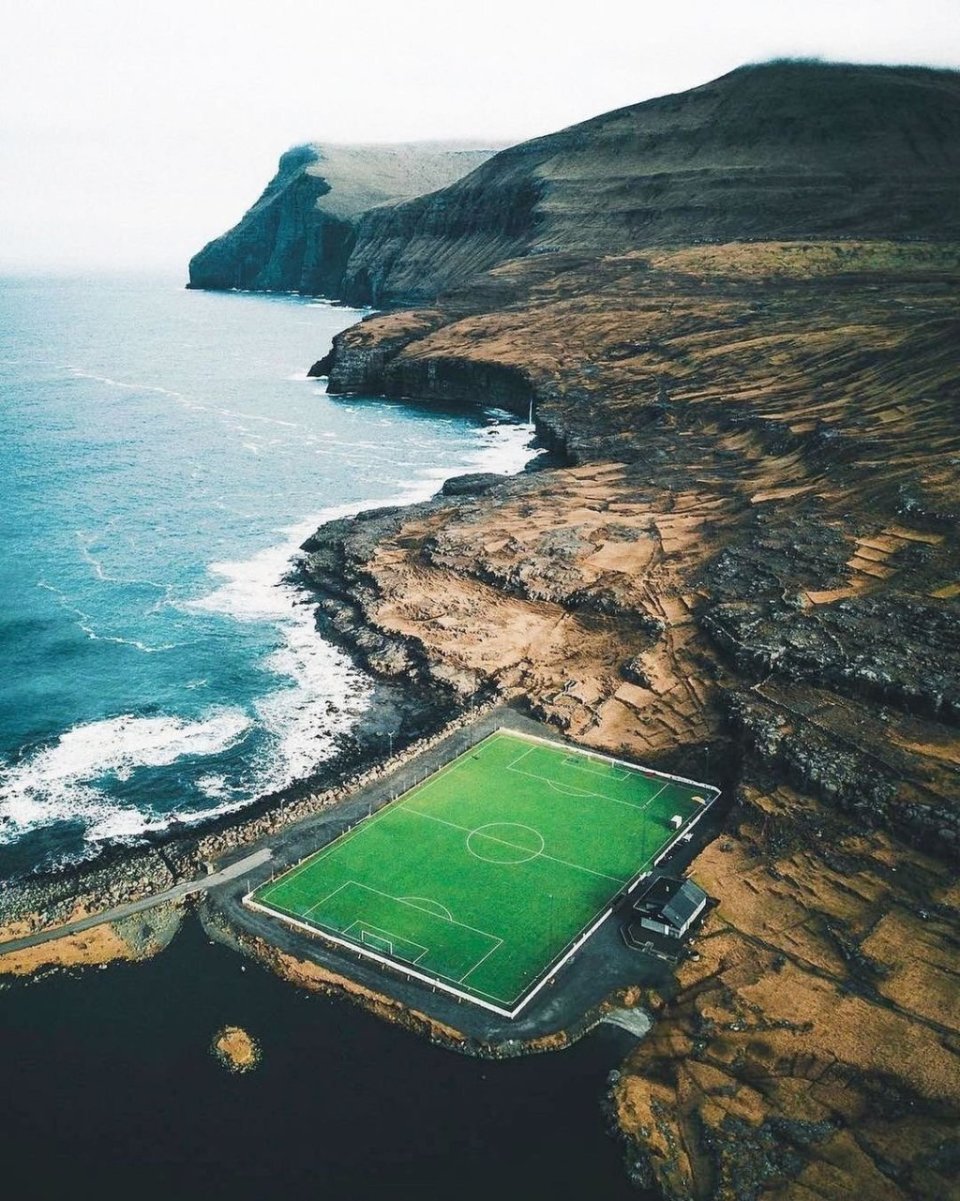 此外, 但这条世界 此外, 但这条世界